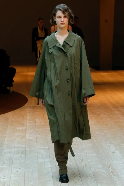 Look 39